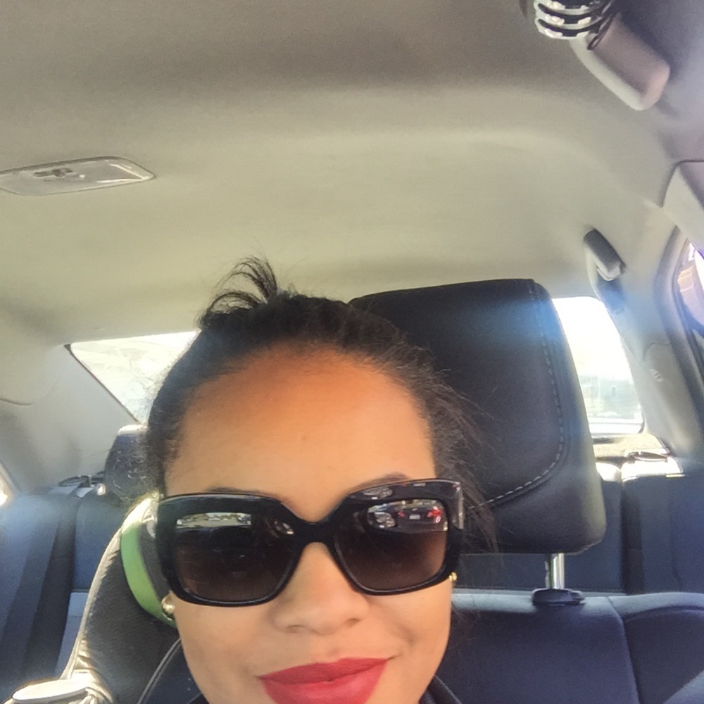 Meet your Posher, Jessica